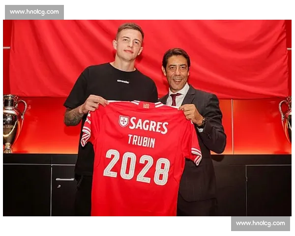 大马丁自荐加盟曼联!4000 万镑转会费曝光,阿根廷门神铁心投红魔 大马丁自荐加盟曼联!4000 万镑转会费曝光,阿根廷门神铁心投红魔