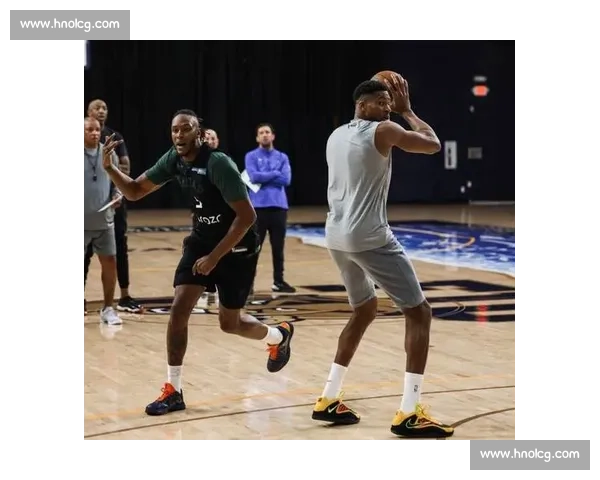 特纳客场首局再开轰，费城人 1-0 领先